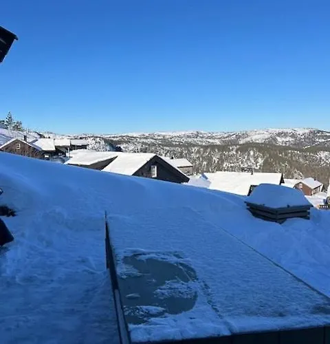 Modern With Mountain Terrace In Vakantiehuis